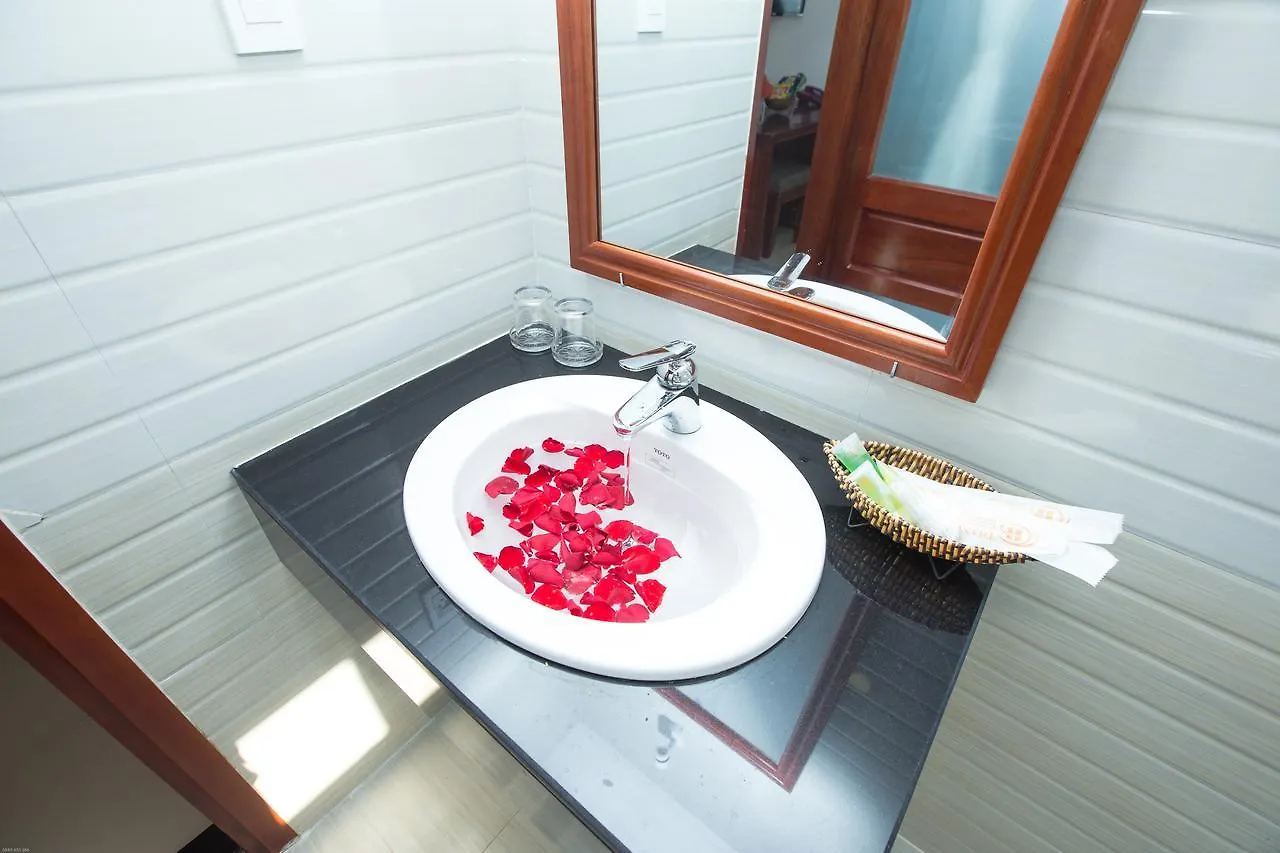 ***  Thanh Ha Hotel Da Nang Vietnam